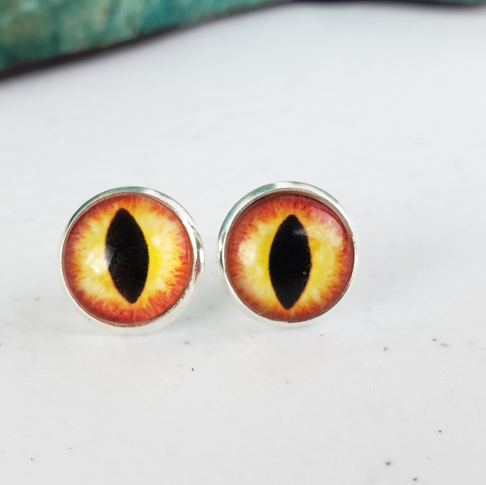 6/$20 Creepy Creature Eyes Flatback Stud Earrings
